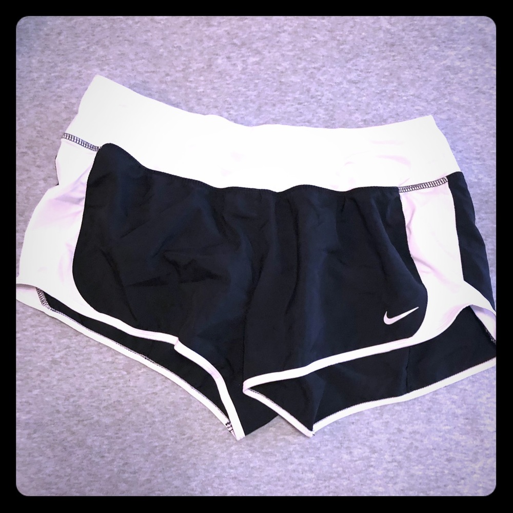 Nike Women’s running shorts Medium